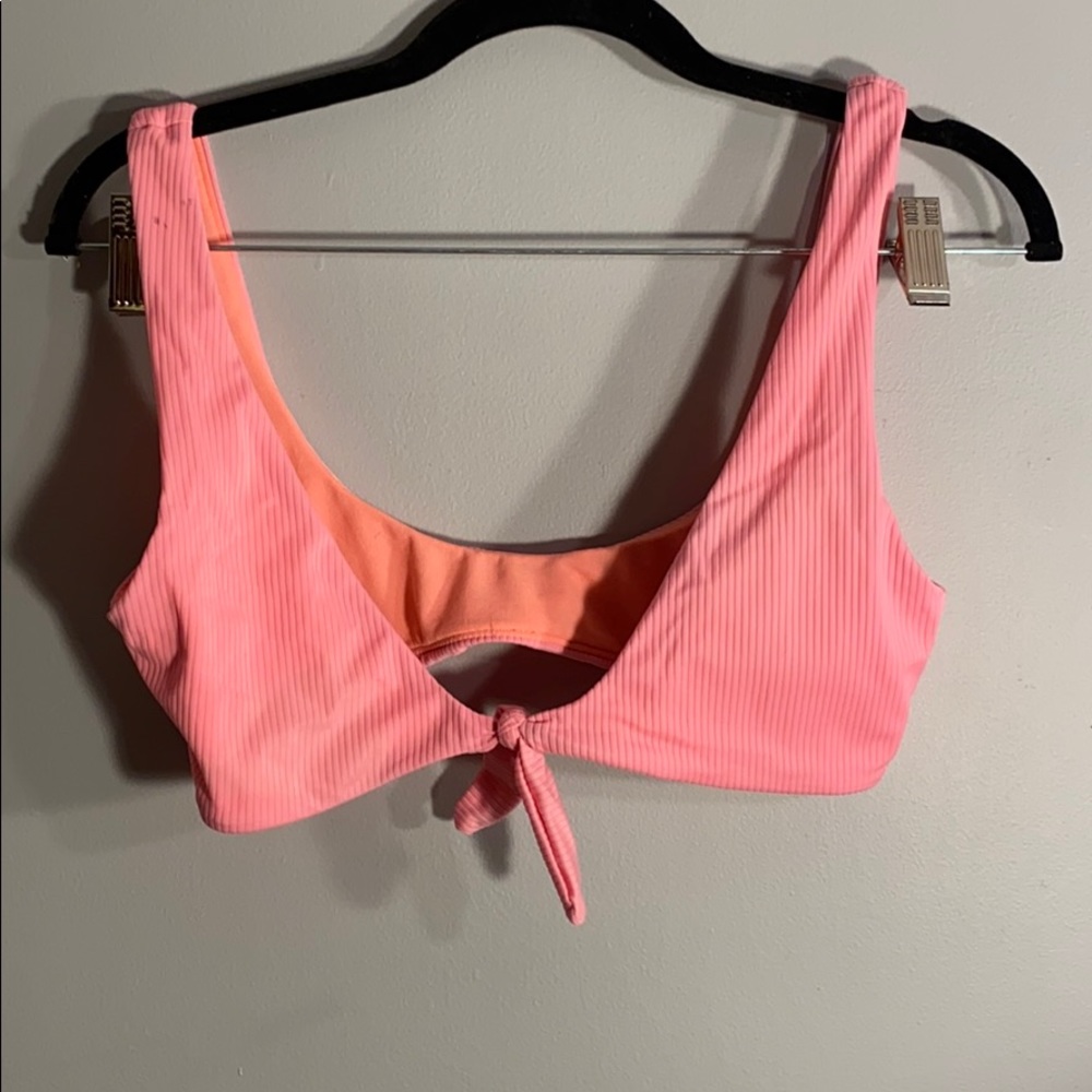 Ribbed neon pink bikini